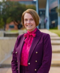 Jennifer-Henderson-250507